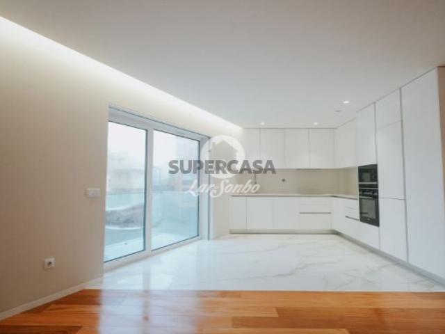 Casa venda em A Ver-o-mar, Porto