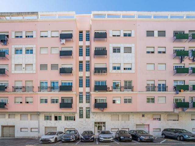 Apartamento venda em Santiago Dos Velhos, Lisboa