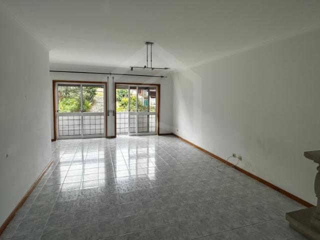 Apartamento venda em São Roque, Vila Chã