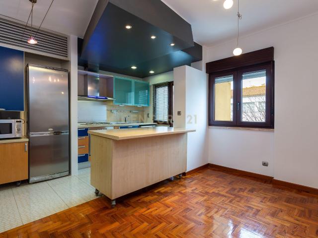 Apartamento alugar em Urbanização Real Forte, Santiago Dos Velhos