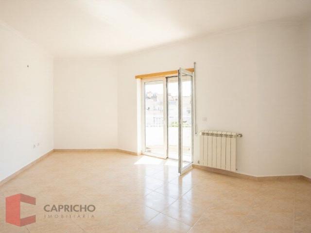 Apartamento alugar em Entroncamento, São João Baptista
