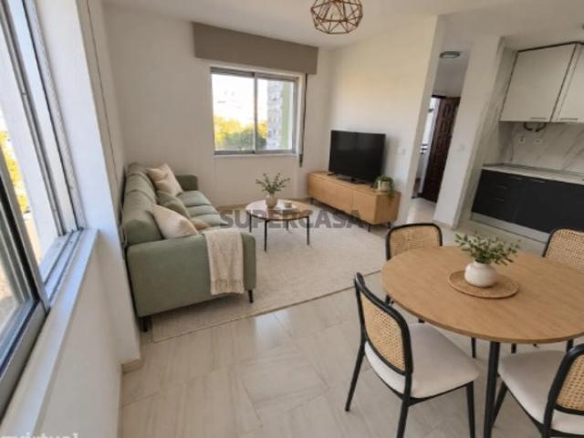 Casa venda em Cidade Nova, Loures