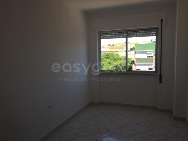 Apartamento alugar em Manteigadas, Setúbal