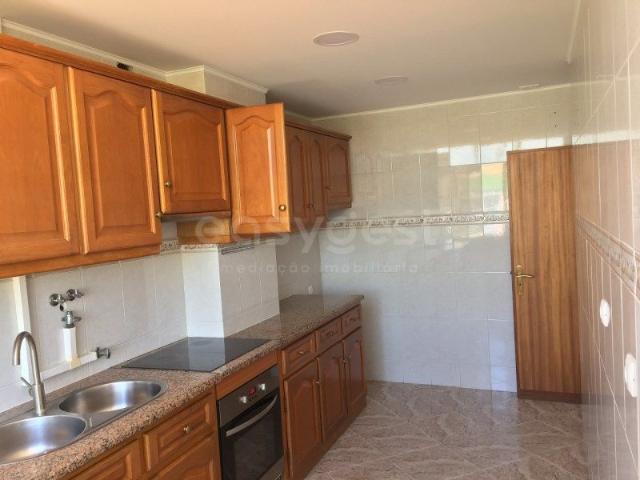 Apartamento alugar em Manteigadas, Setúbal