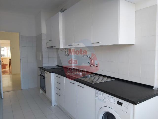 Apartamento alugar em Cova da Piedade, Almada