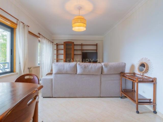 Apartamento alugar em Almada, Setúbal