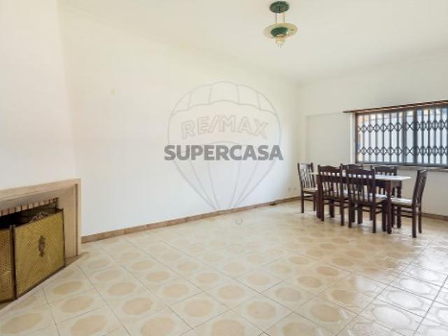 Casa venda em Alpriate, Vialonga