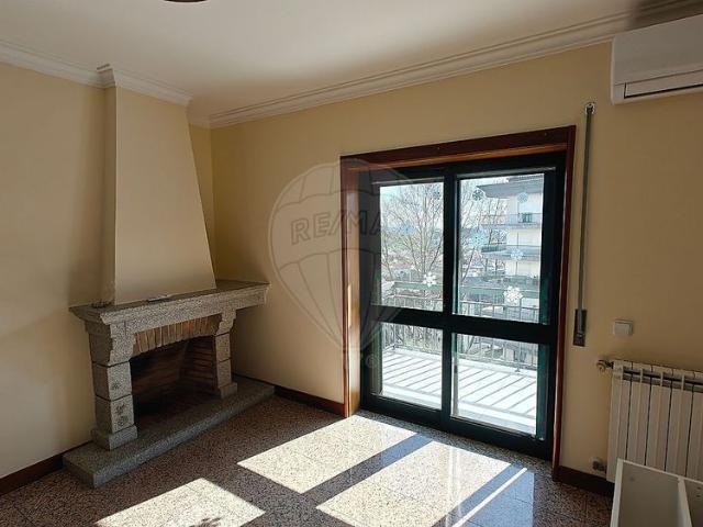 Apartamento alugar em Repeses e São Salvador, Viseu