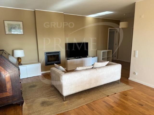 Apartamento alugar em Porto, Aldoar