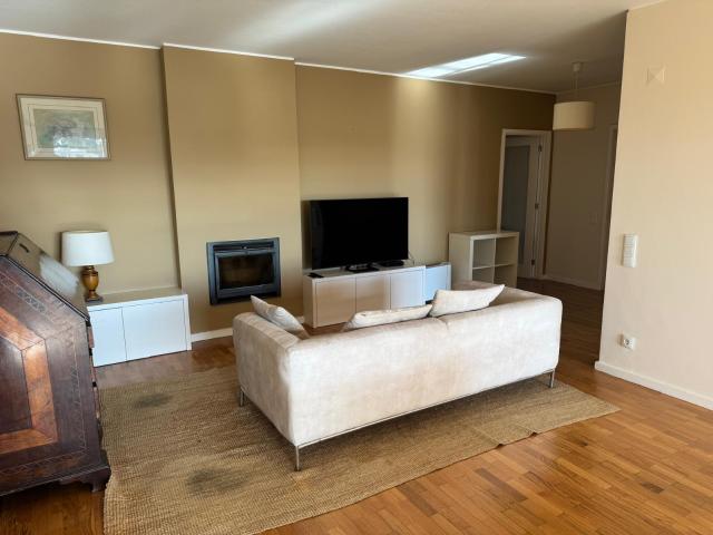 Apartamento alugar em Porto, Aldoar