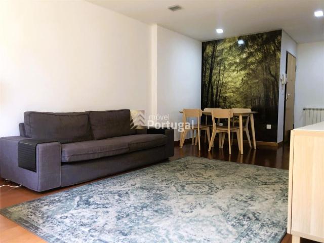 Apartamento alugar em Braga (São José de São Lázaro e São João do Souto), Braga