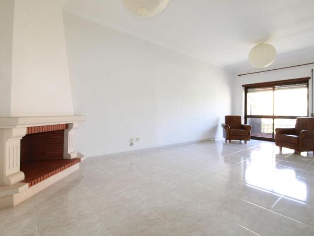Apartamento alugar em Coimbra (Sé Nova, Santa Cruz, Almedina e São Bartolomeu), Coimbra
