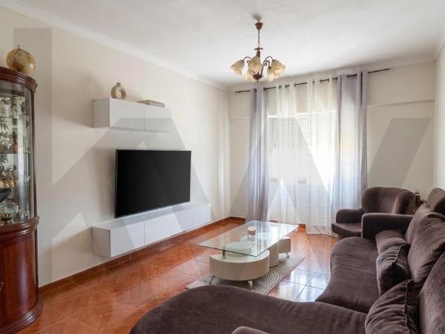 Apartamento venda em Cacém, Cacém e São Marcos