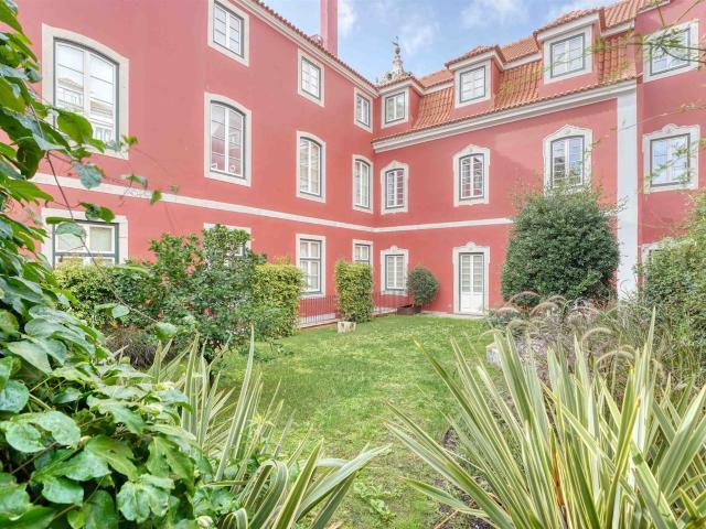 Apartamento venda em Estrela, Lisboa