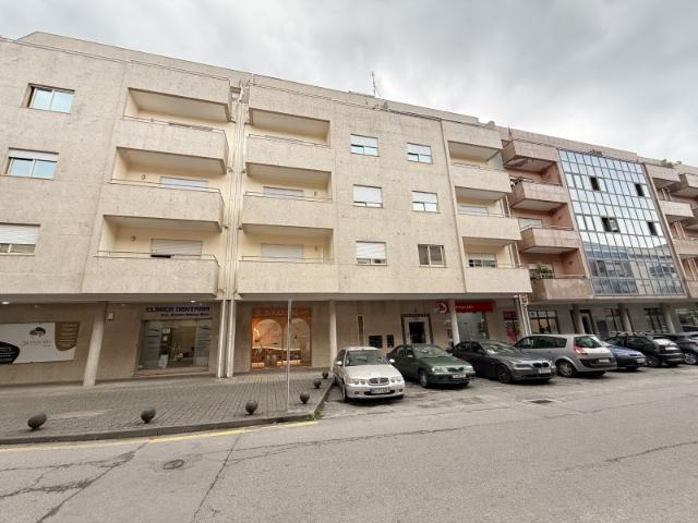 Apartamento venda em Felgueiras, Porto