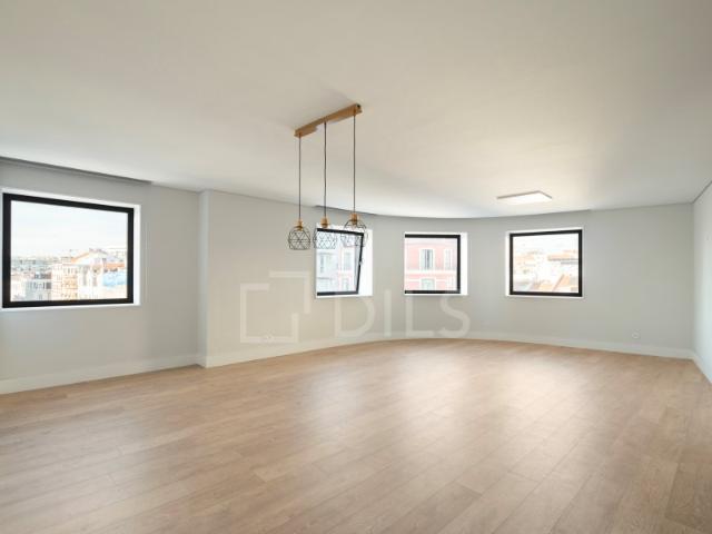 Apartamento venda em Santo António, Lisboa