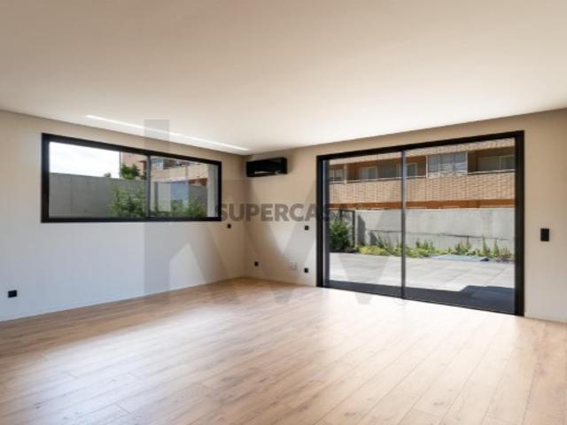 Casa venda em Vilar de Andorinho, Vila Nova De Gaia