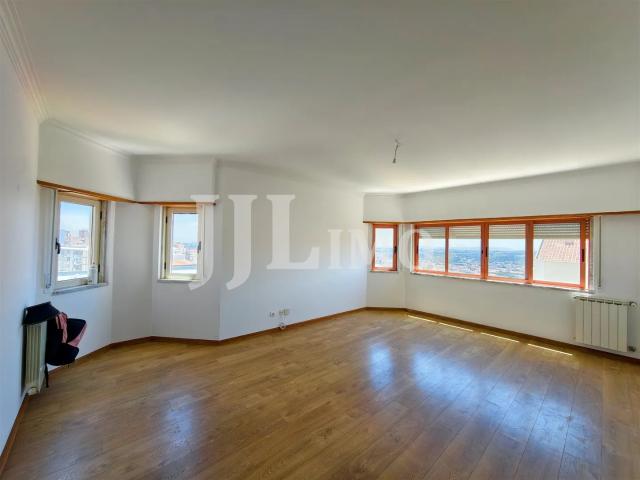 Apartamento alugar em Bairro Olaio, Odivelas