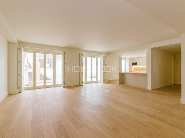Apartamento venda em Santo António, Lisboa
