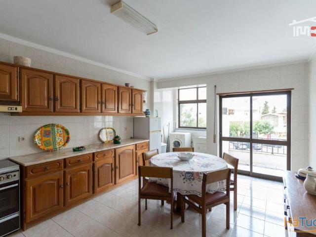 Apartamento venda em Ourém, Santarém