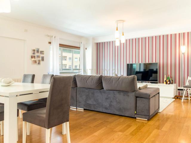 Apartamento alugar em Nova Carnaxide, Oeiras