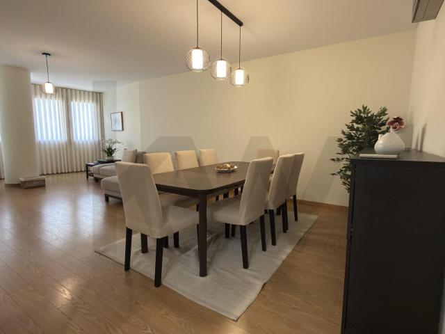 Apartamento alugar em Santiago Dos Velhos, Lisboa