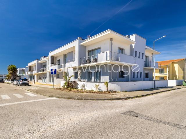 Apartamento venda em Marinha Grande, Leiria