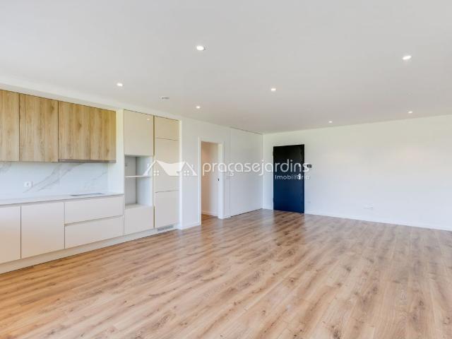 Apartamento venda em Ponte Cavaleiro, Leiria