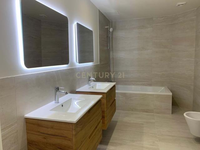 Apartamento venda em Santa Clara, Lisboa