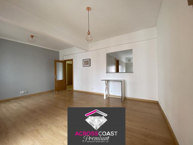 Apartamento venda em Núcleo Urbano Histórico de Algés, Oeiras