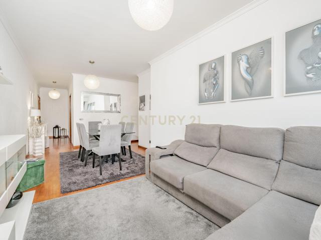 Apartamento venda em Olaria, Santa Cruz