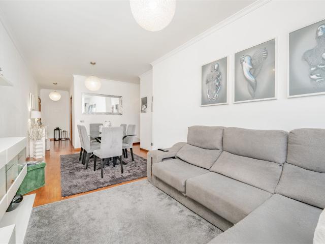 Apartamento venda em Azenha, Santa Cruz