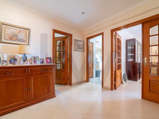 Apartamento venda em Venda Nova, Amadora