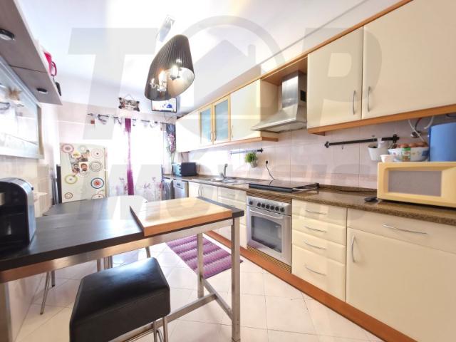 Apartamento venda em Santa Clara, Lisboa