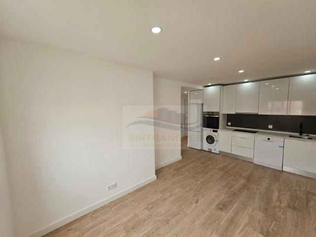 Apartamento venda em Reboleira, Amadora