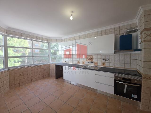 Apartamento venda em Algueirão-Mem Martins, Lisboa