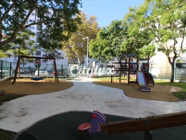 Apartamento alugar em Alcabideche, Abuxarda