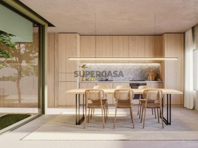 Casa venda em Porto, Lordelo Do Ouro