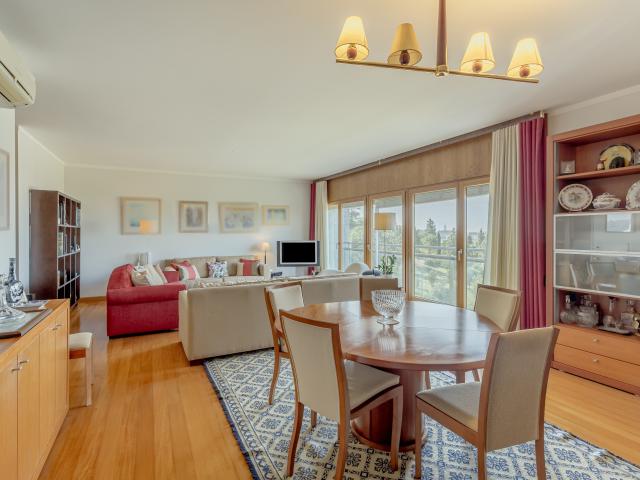 Apartamento alugar em São Francisco Xavier, Lisboa