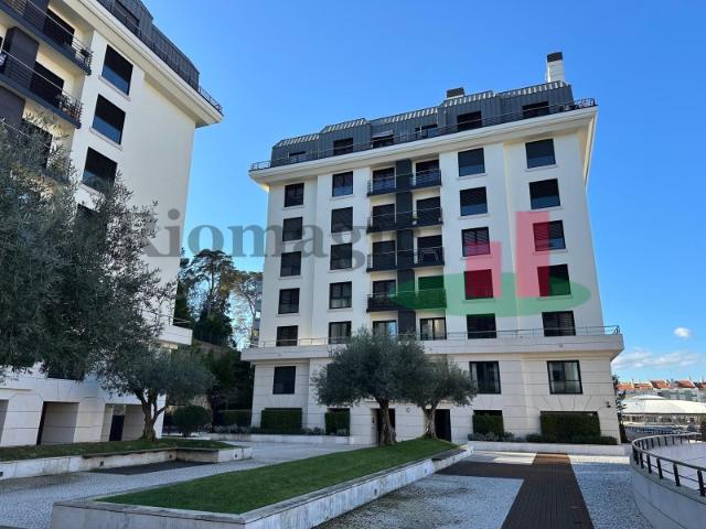 Apartamento alugar em Benfica, Benfica