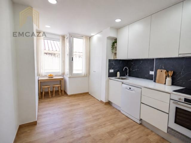 Apartamento alugar em Santa Maria, São Pedro e Matacães, Torres Vedras