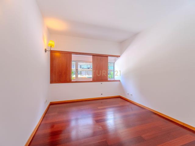 Apartamento venda em Santa Clara, Lisboa