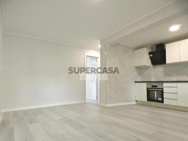 Casa venda em Almada Velha, Almada