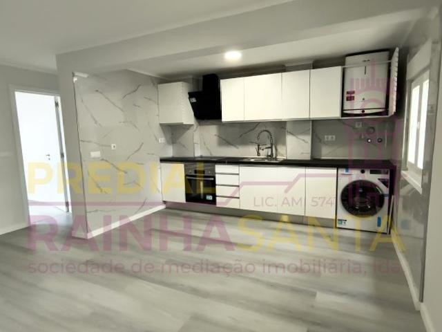 Apartamento venda em Almada, Setúbal