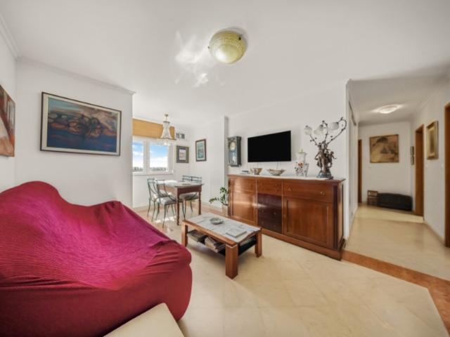 Apartamento venda em Almada, Setúbal