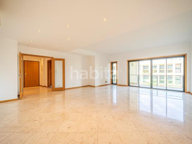 Apartamento venda em São Francisco Xavier, Lisboa