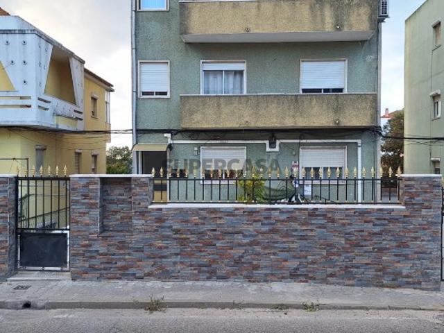 Casa venda em Arrentela, Seixal