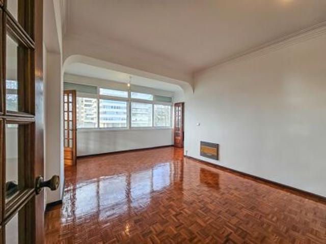 Apartamento alugar em São Francisco Xavier, Lisboa