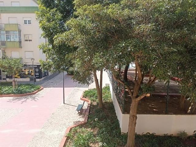 Apartamento alugar em Núcleo Urbano Histórico de Oeiras, Oeiras