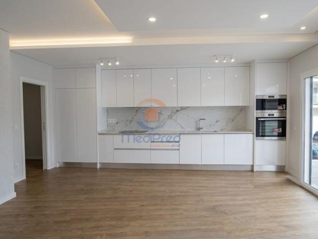 Apartamento venda em Torres da Bela Vista, Santiago Dos Velhos